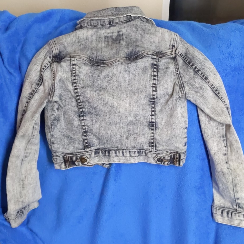 Denim jacket - Picture 4 of 8